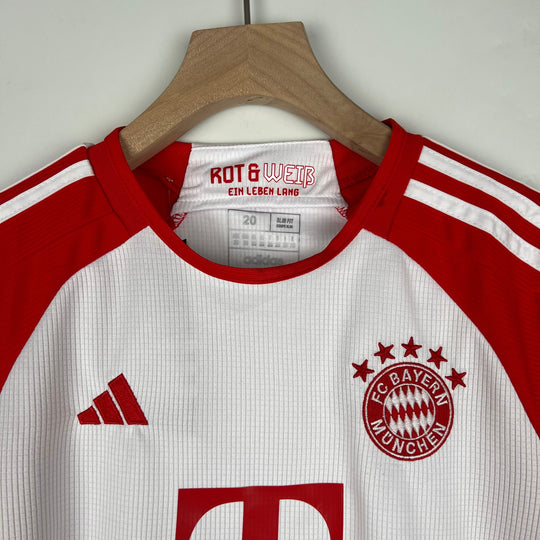 BAYERN MÜNCHEN 2023 - 2024 KOTIPAITA LAPSET