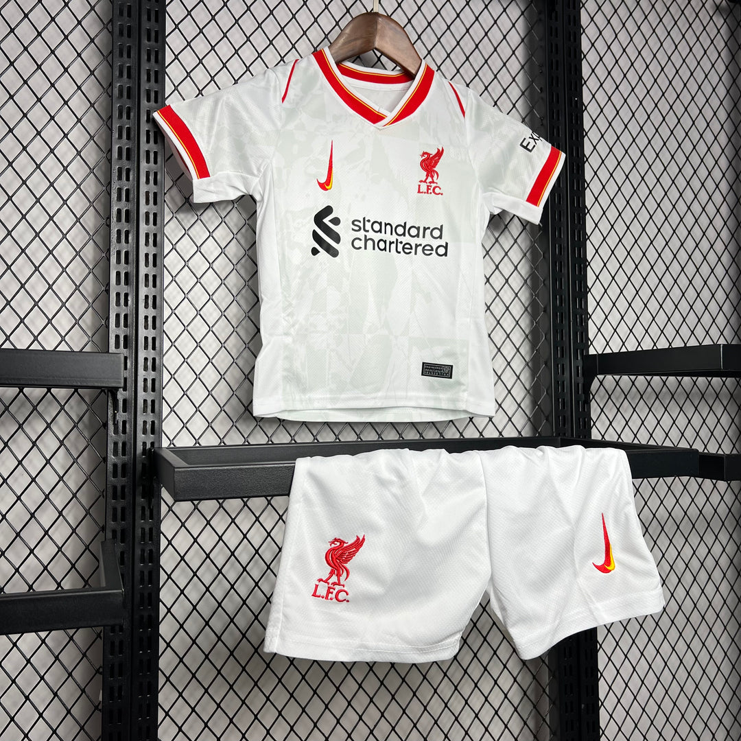 LIVERPOOL 2024 - 2025 3. PAITA LAPSET