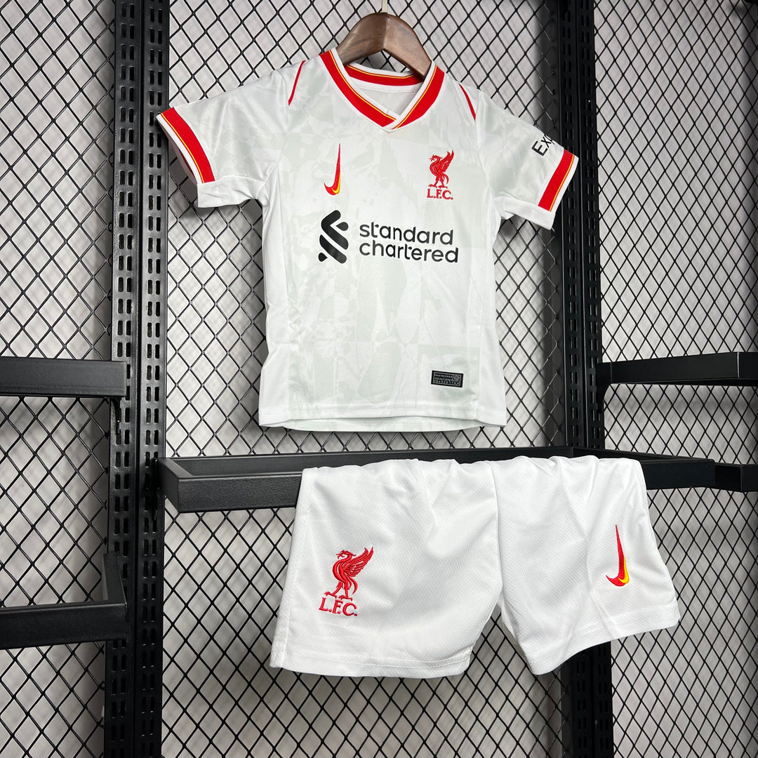 LIVERPOOL 2024 - 2025 3. PAITA LAPSET