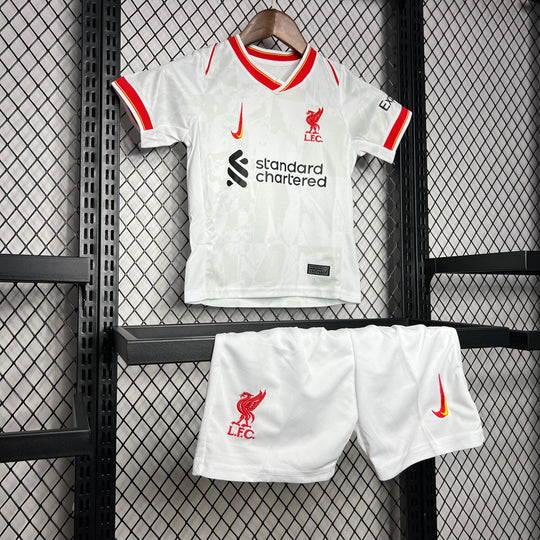 LIVERPOOL 2024 - 2025 3. PAITA LAPSET