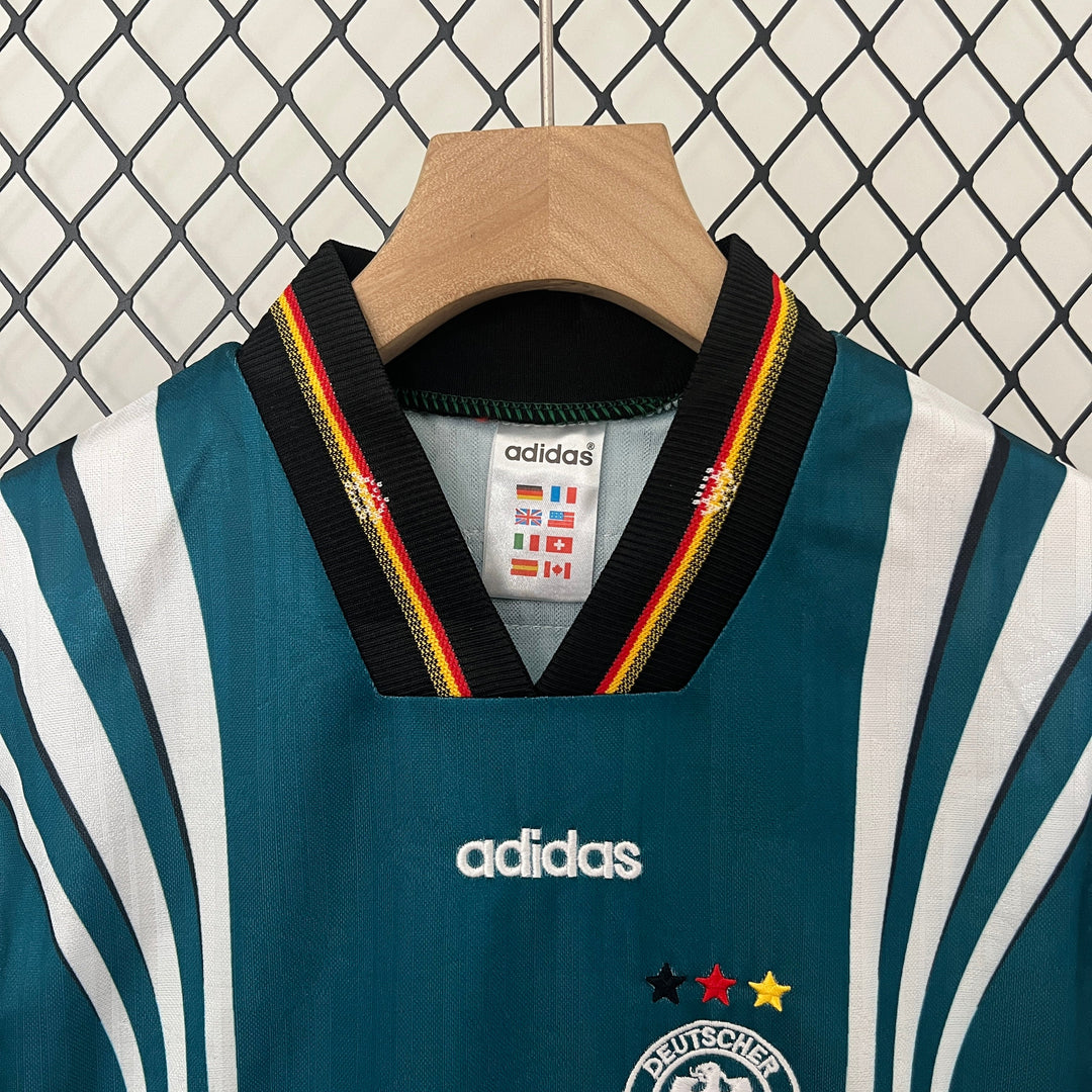 SAKSA 1996 VIERASPAITA LAPSET