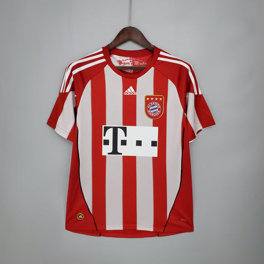 BAYERN MÜNCHEN 2010 - 2011 KOTIPAITA
