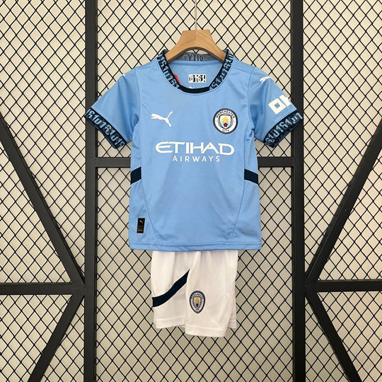MANCHESTER CITY 2024 - 2025 KOTIPAITA  LAPSET