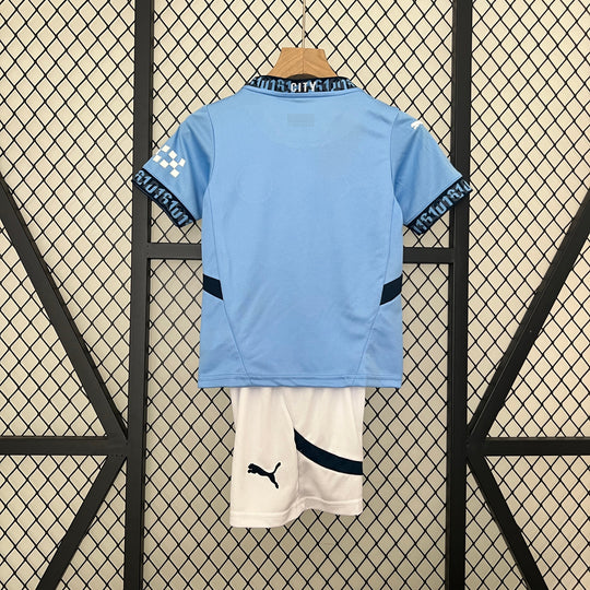 MANCHESTER CITY 2024 - 2025 KOTIPAITA  LAPSET