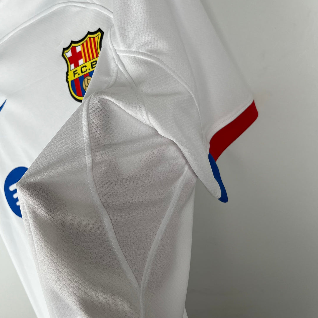 BARCELONA 2023 - 2024 VIERASPAITA