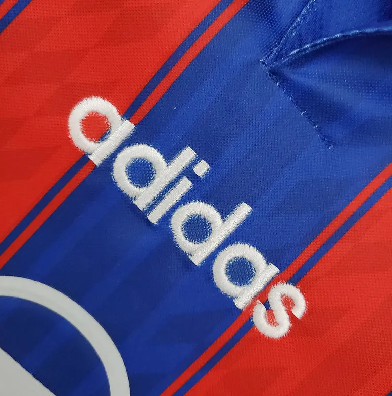 BAYERN MÜNCHEN 1996 - 1997 KOTIPAITA
