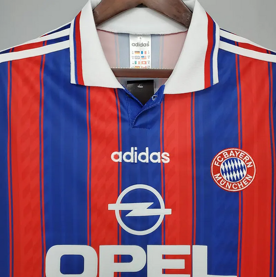 BAYERN MÜNCHEN 1996 - 1997 KOTIPAITA