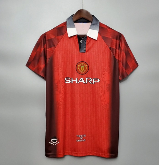 MANCHESTER UNITED 1996-1997 KOTIPAITA