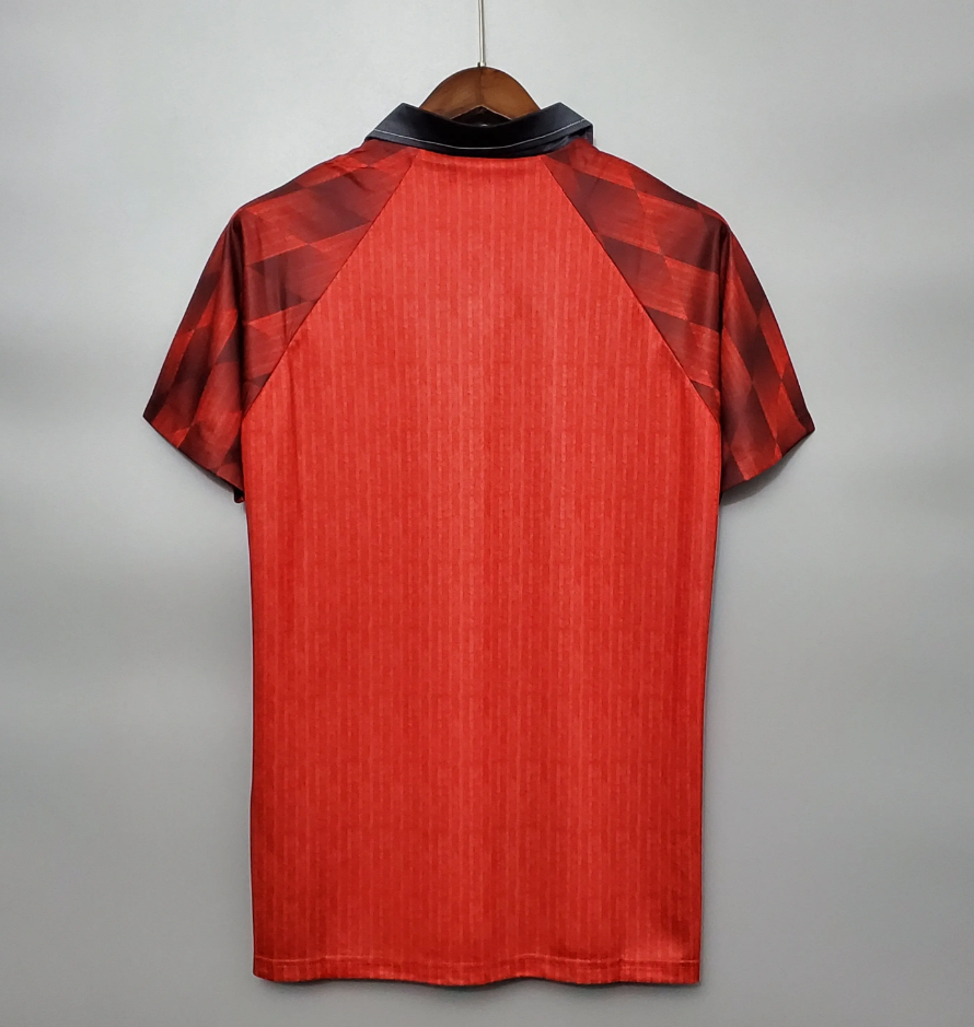 MANCHESTER UNITED 1996-1997 KOTIPAITA