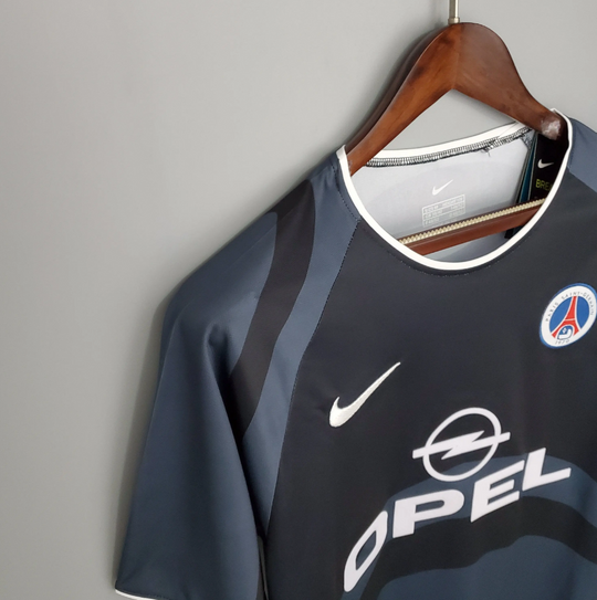 Paris Saint-Germain 2001 - 2002 3. PAITA