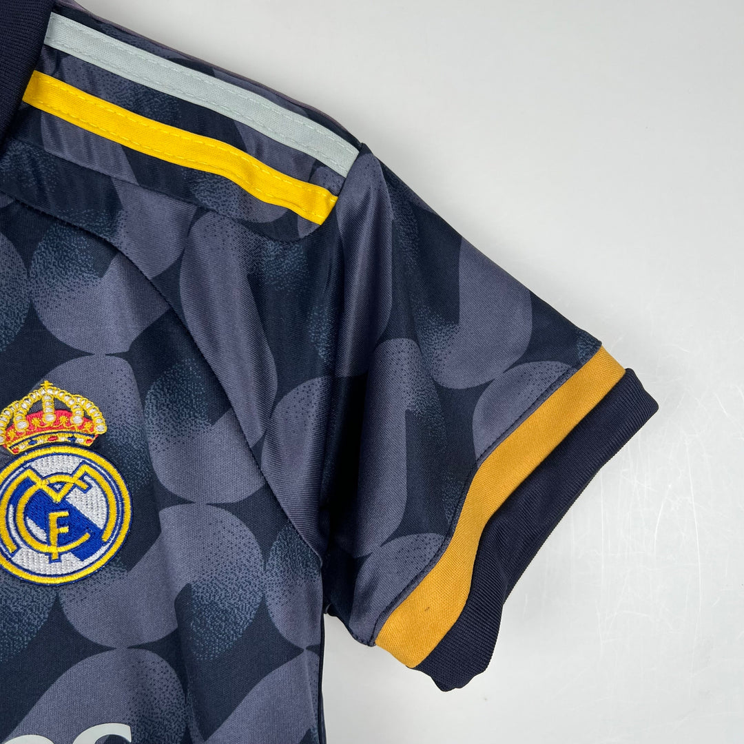 REAL MADRID 2023 - 2024 VIERASPAITA LAPSET