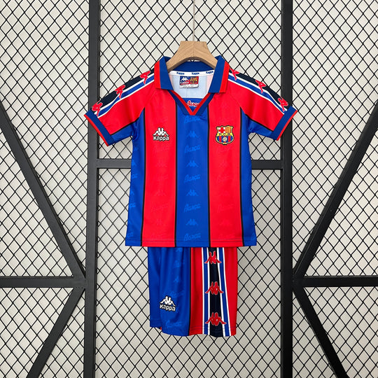BARCELONA 1996 - 1997 KOTIPAITA LAPSET