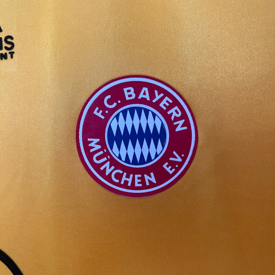 BAYERN MÜNCHEN 1994 - 1995 VIERASPAITA