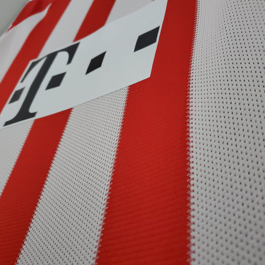 BAYERN MÜNCHEN 2010 - 2011 KOTIPAITA