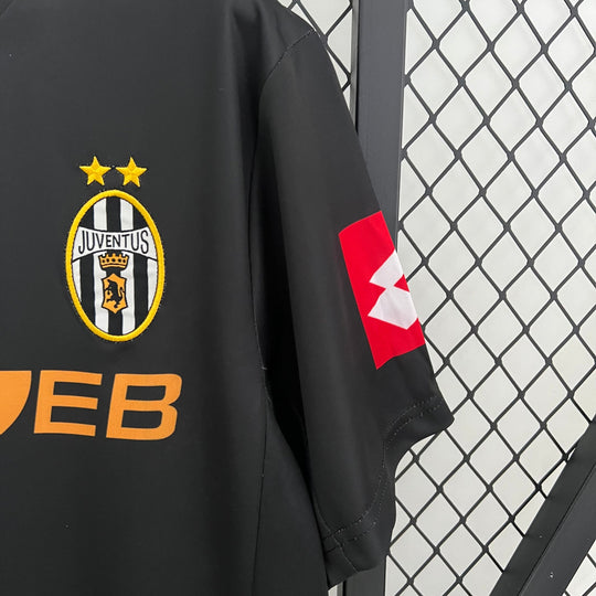 JUVENTUS 2001 - 2002 VIERASPAITA