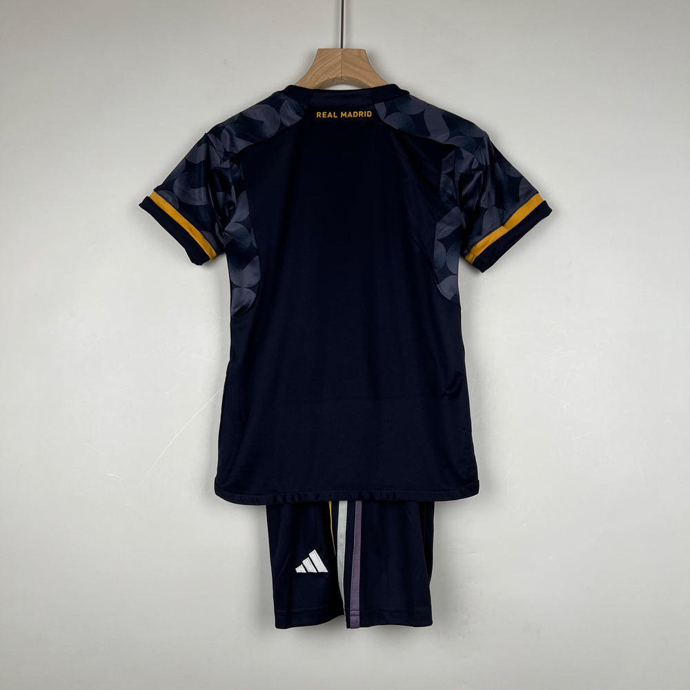 REAL MADRID 2023 - 2024 VIERASPAITA LAPSET