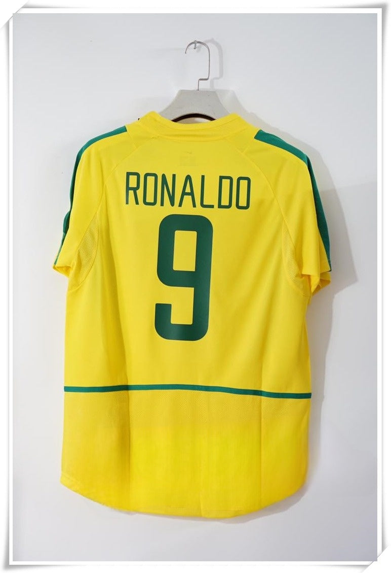 BRASILIA KOTIPAITA 2002